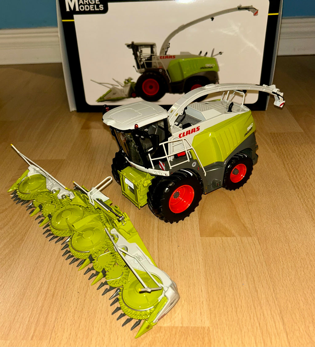 Marge Models 1:32 Scale Claas Jaguar 960 Forage Harvester And Orbis 900 Header
