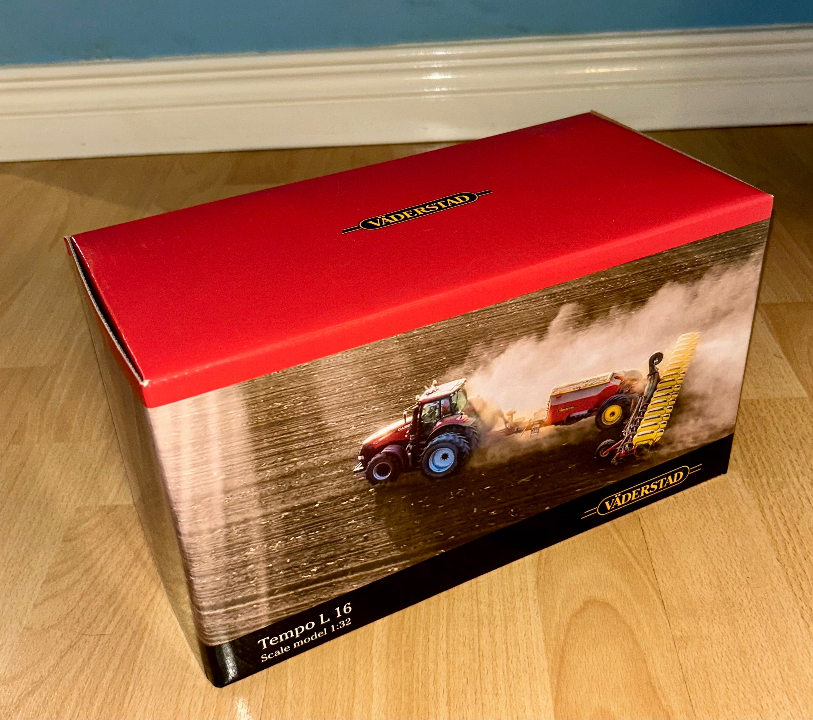 USK Scale Models Vaderstad Tempo L 16 1:32 Scale Drill