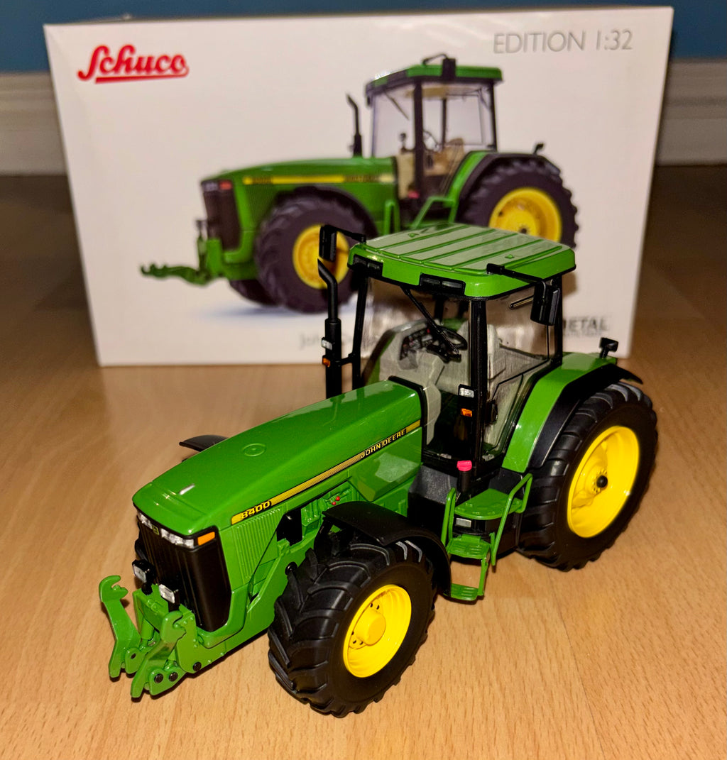 SCHUCO 1:32 SCALE JOHN DEERE 8400 WITH FRONT LINKAGE