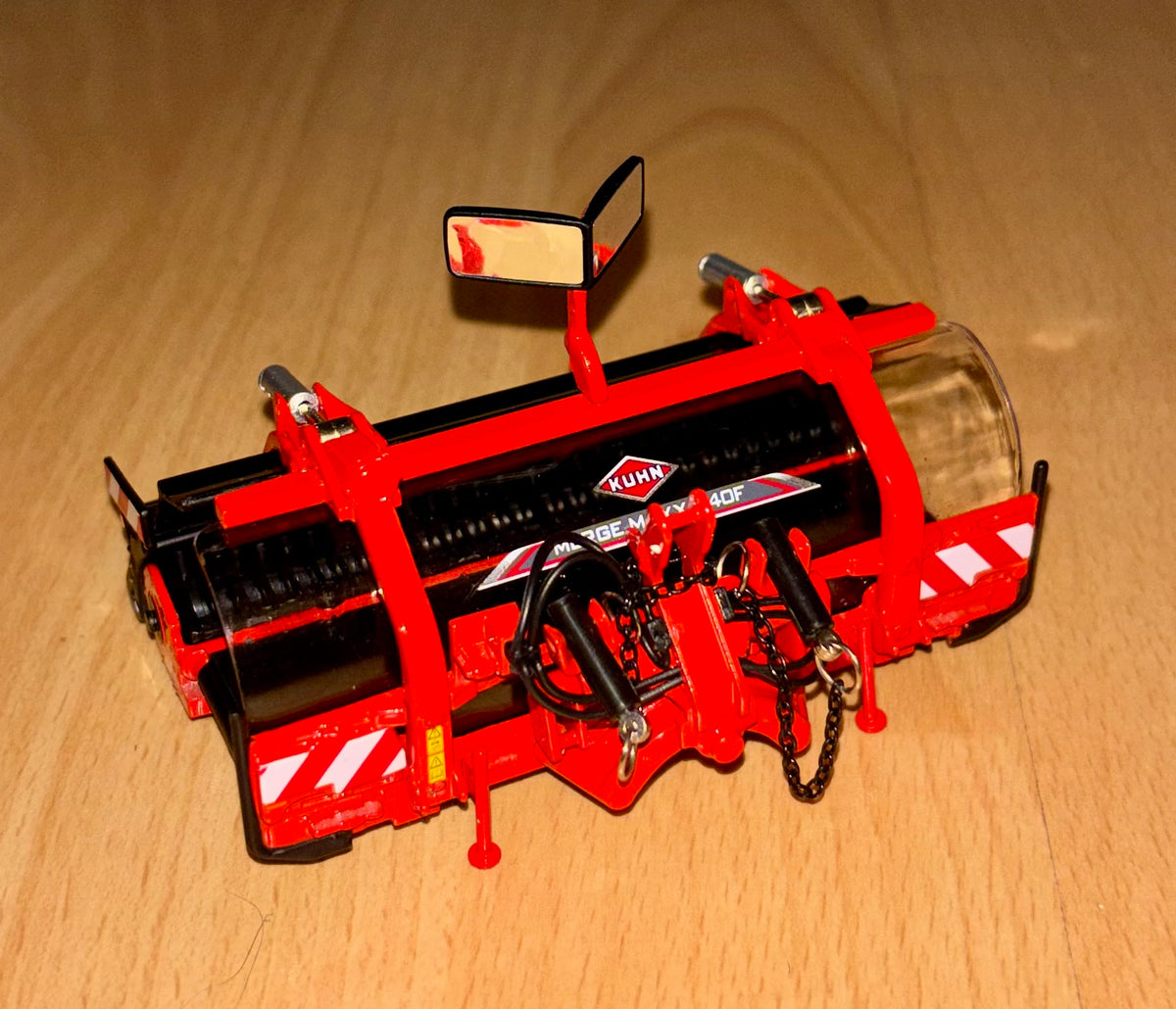 ROS 1:32 SCALE KUHN MERGE MAXX 440 F FRONT MERGER