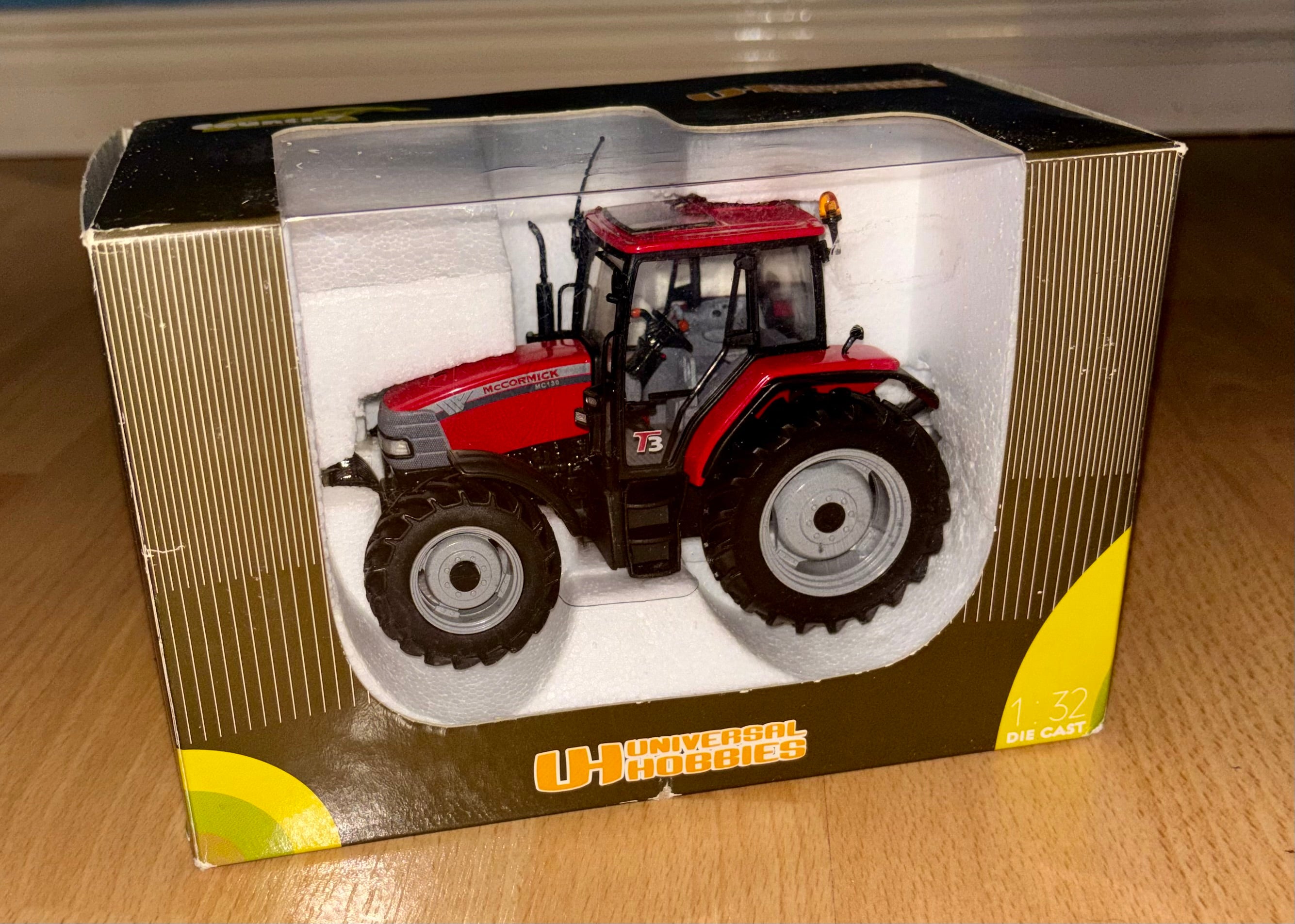 Universal Hobbies 1:32 Scale McCormick MC130 T3 Tractor