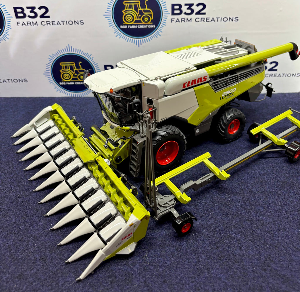 MARGE MODELS 1:32 SCALE CLAAS LEXION 8900 WITH CORN HEADER + TRAILER