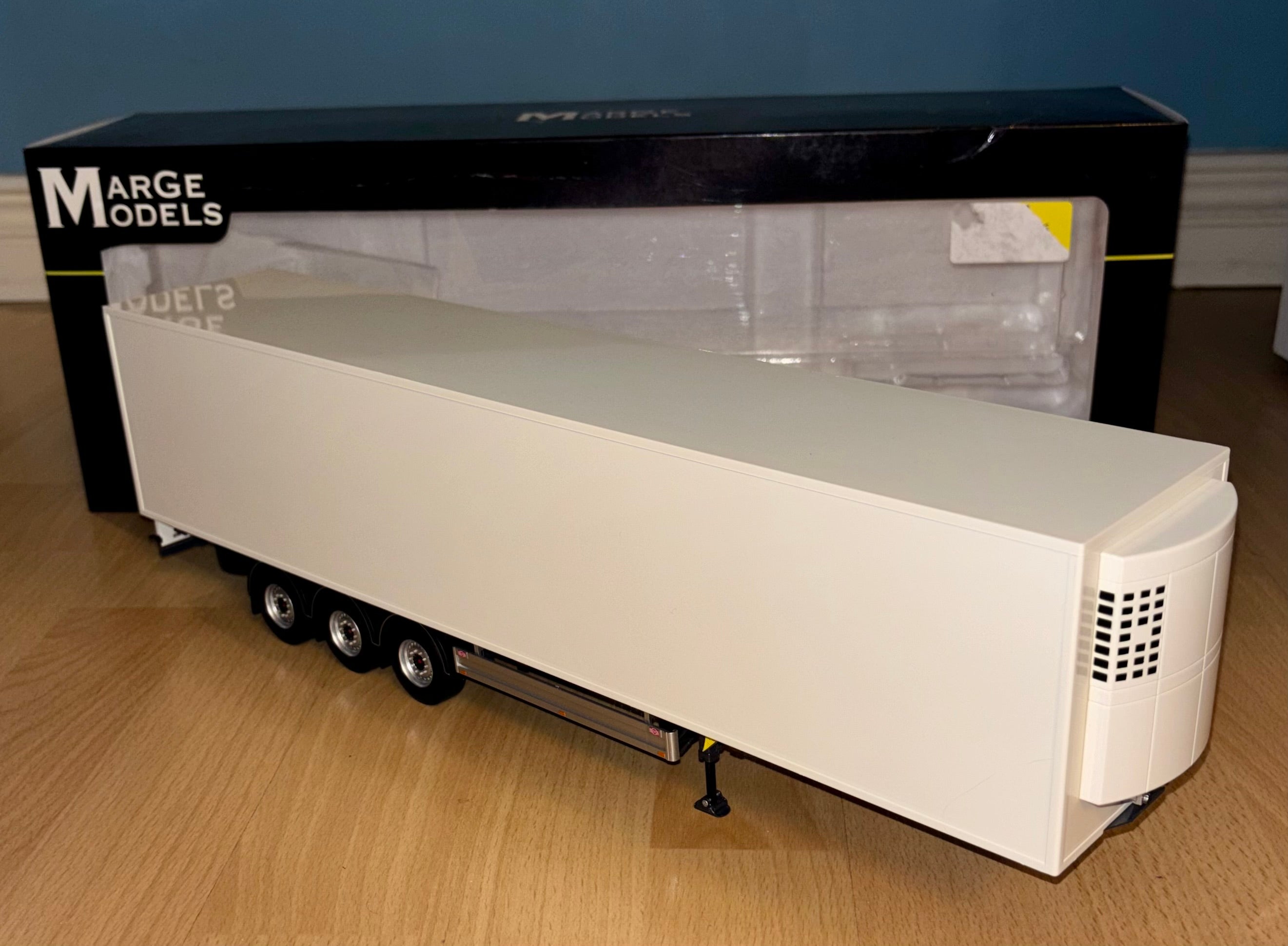 MARGE MODELS 1:32 SCALE PACTON FRIDGE TRAILER