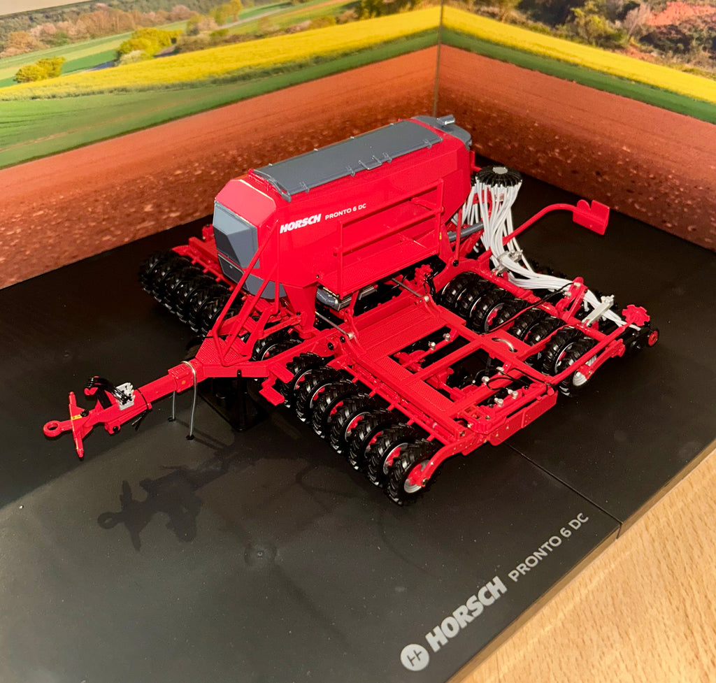 UNIVERSAL HOBBIES HORSCH PRONTO 6DC SEED DRILL - 1:32 SCALE