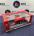 UNIVERSAL HOBBIES MASSEY FERGUSON 224 SMALL SQUARE BALER 1:32 SCALE