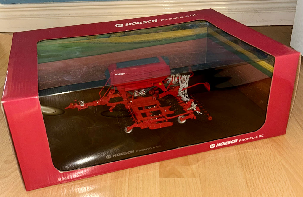 UNIVERSAL HOBBIES HORSCH PRONTO 6DC SEED DRILL - 1:32 SCALE
