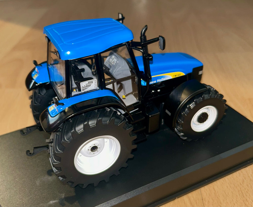 REPLICAGRI NEW HOLLAND TM165 TRACTOR 1:32 SCALE