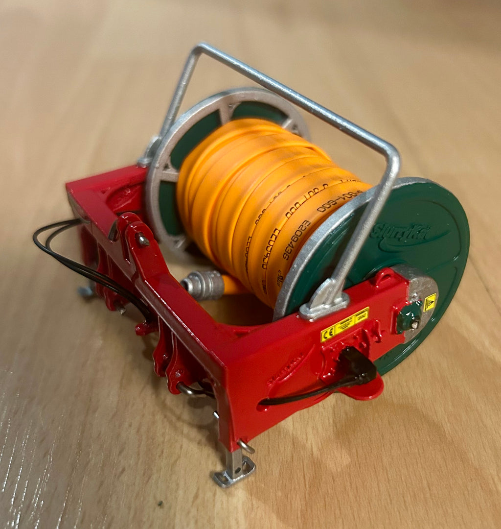 Galvanised Crash Bar - For 1000m Front Reeler 1:32 Scale