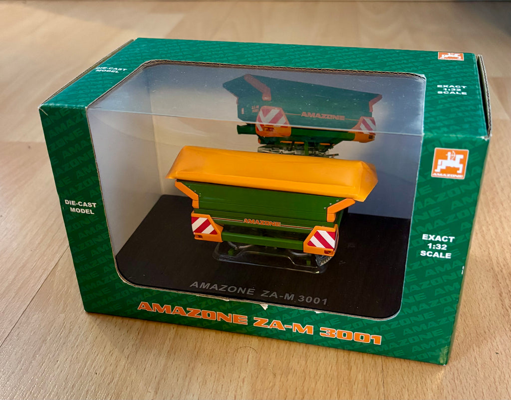 Universal Hobbies Amazone ZA-M 3001 fertiliser spreader 1:32 Scale