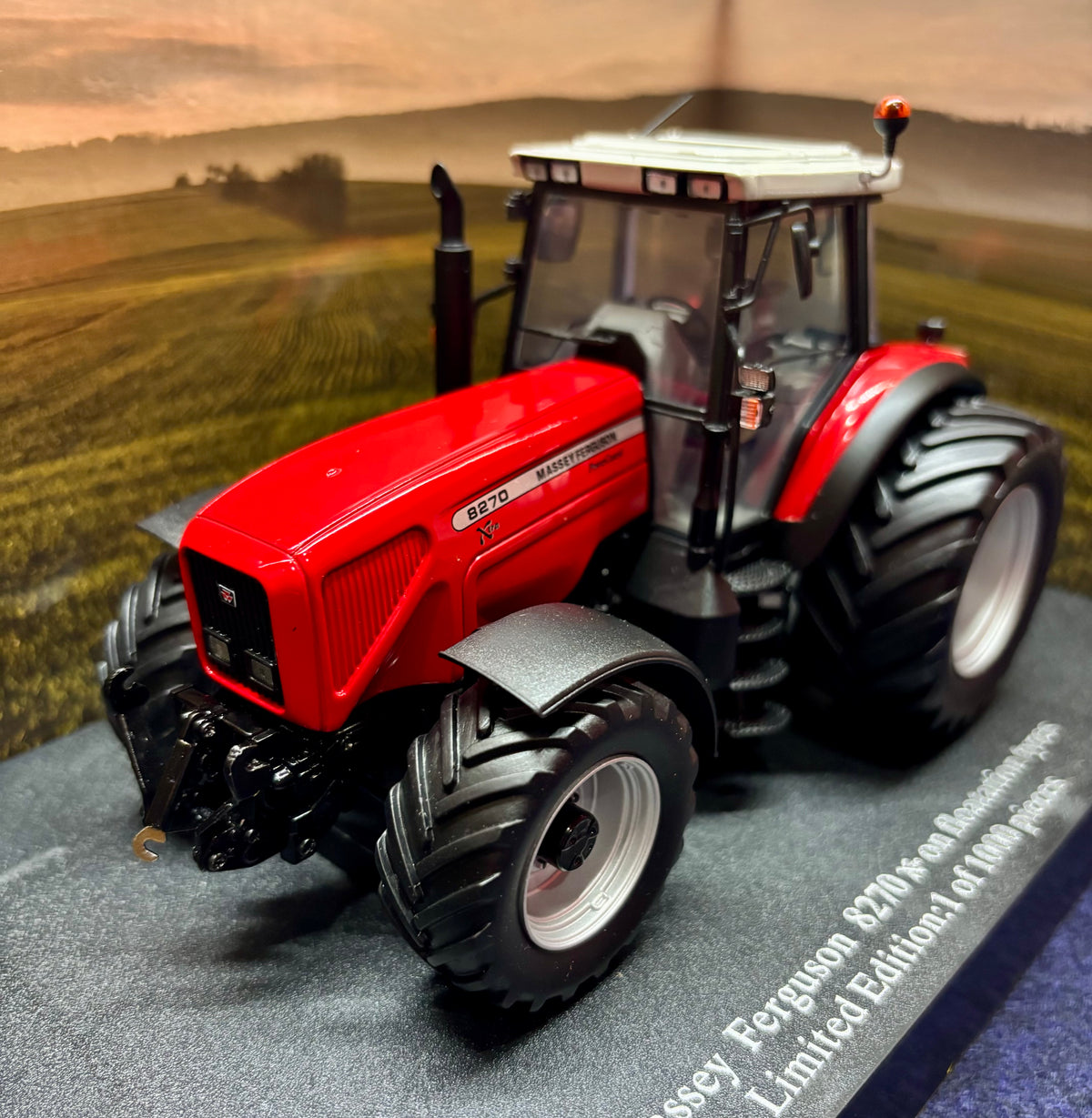 UNIVERSAL HOBBIES 1:32 SCALE MASSEY FERGUSON 8270 XTRA FLOATATION TYRES