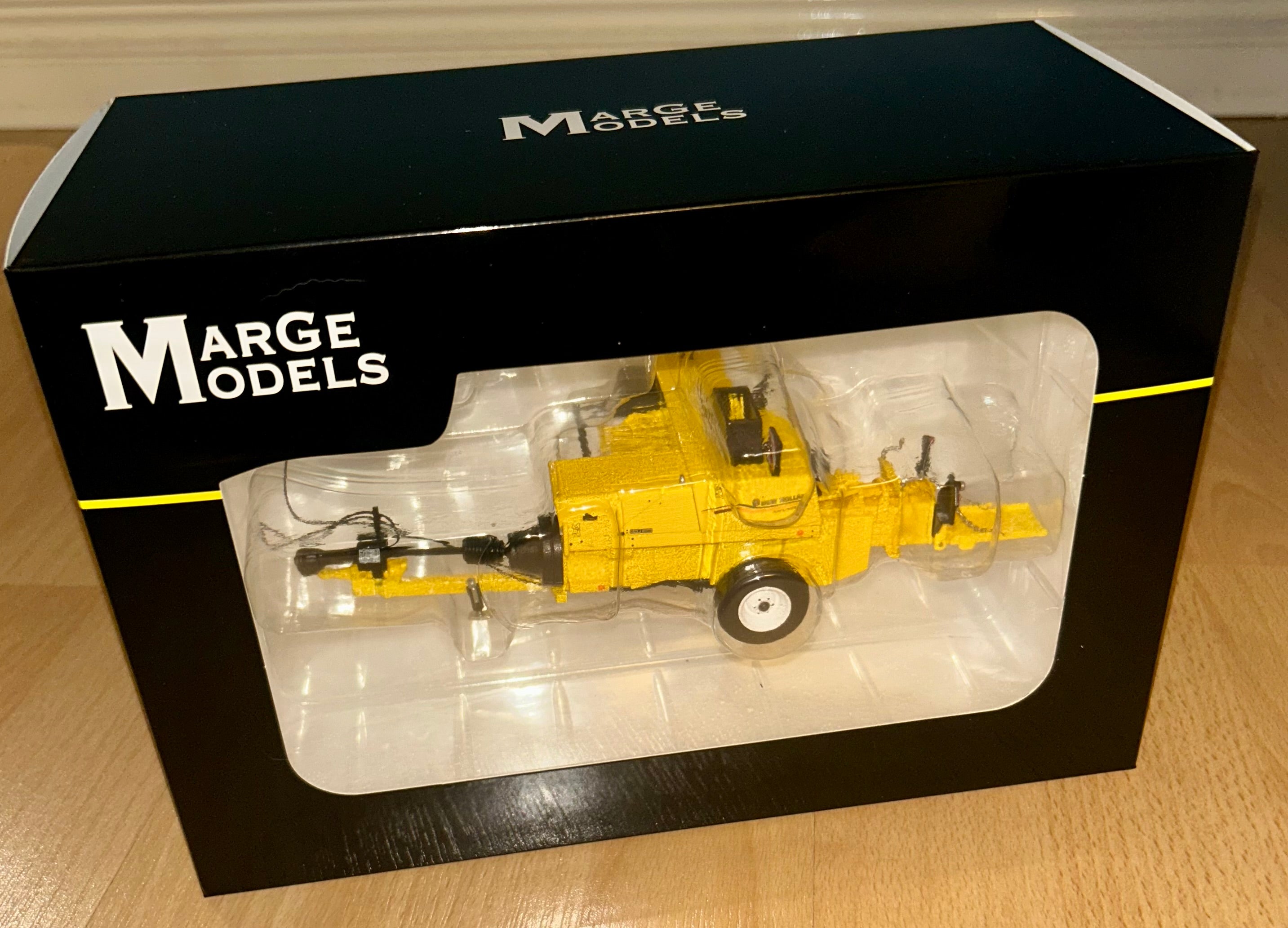 Marge Models New Holland Hayliner 275 Small Baler 1:32 Scale