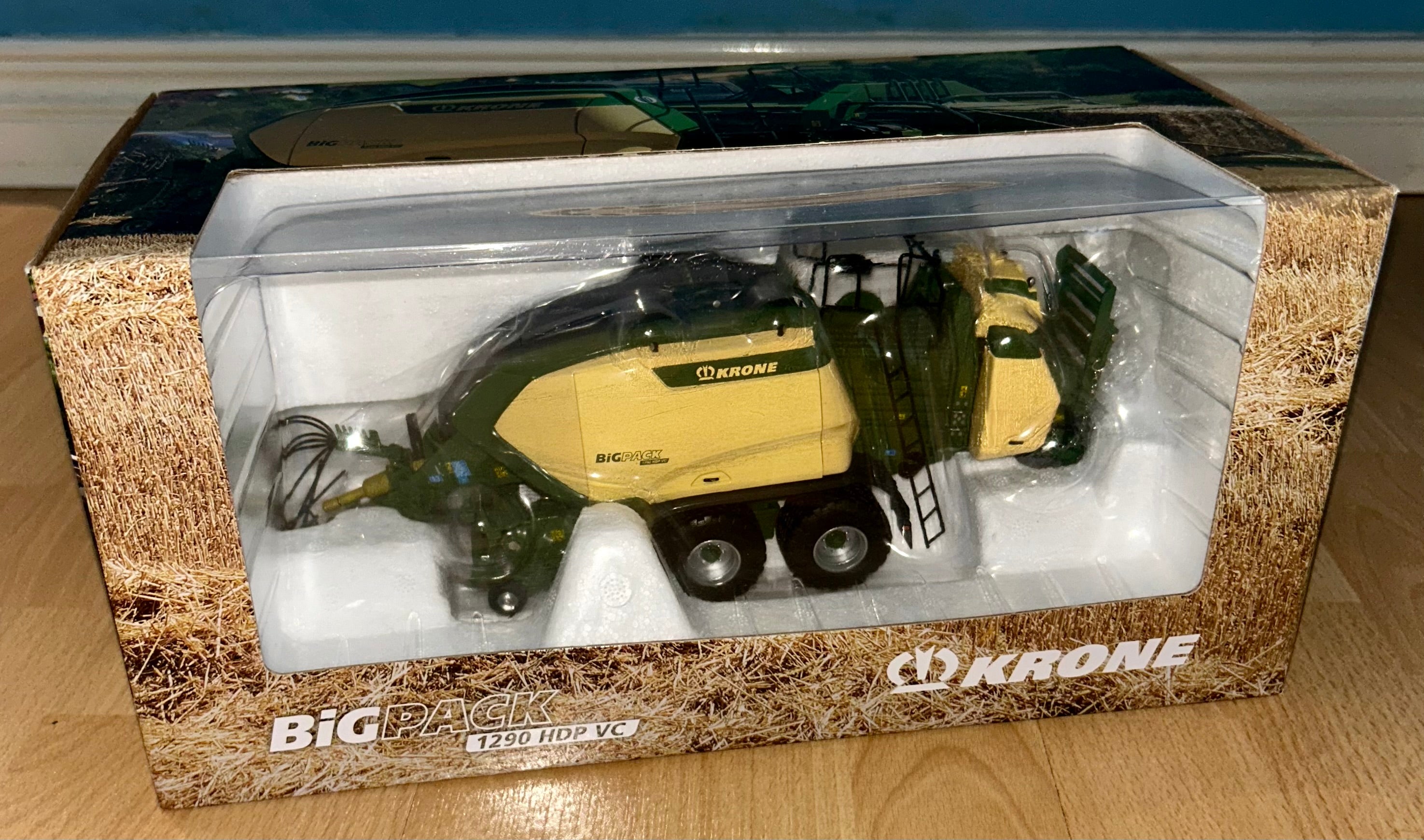 ROS 1:32 SCALE KRONE BIGPACK 1290 HDP VC BIG BALER