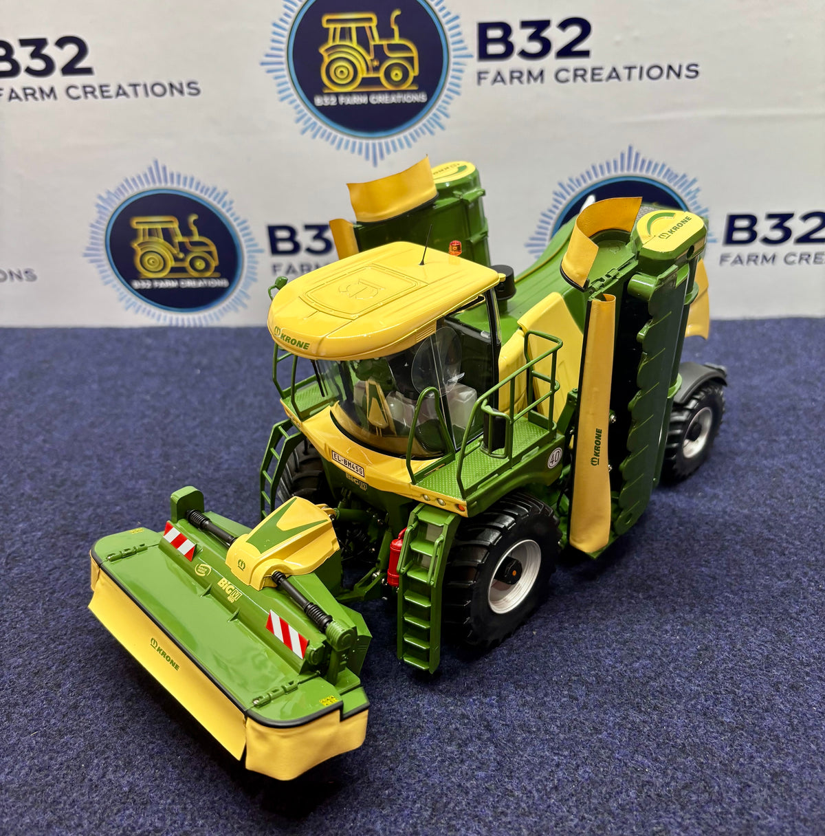 KRONE BIG M 450 1:32 Scale Model