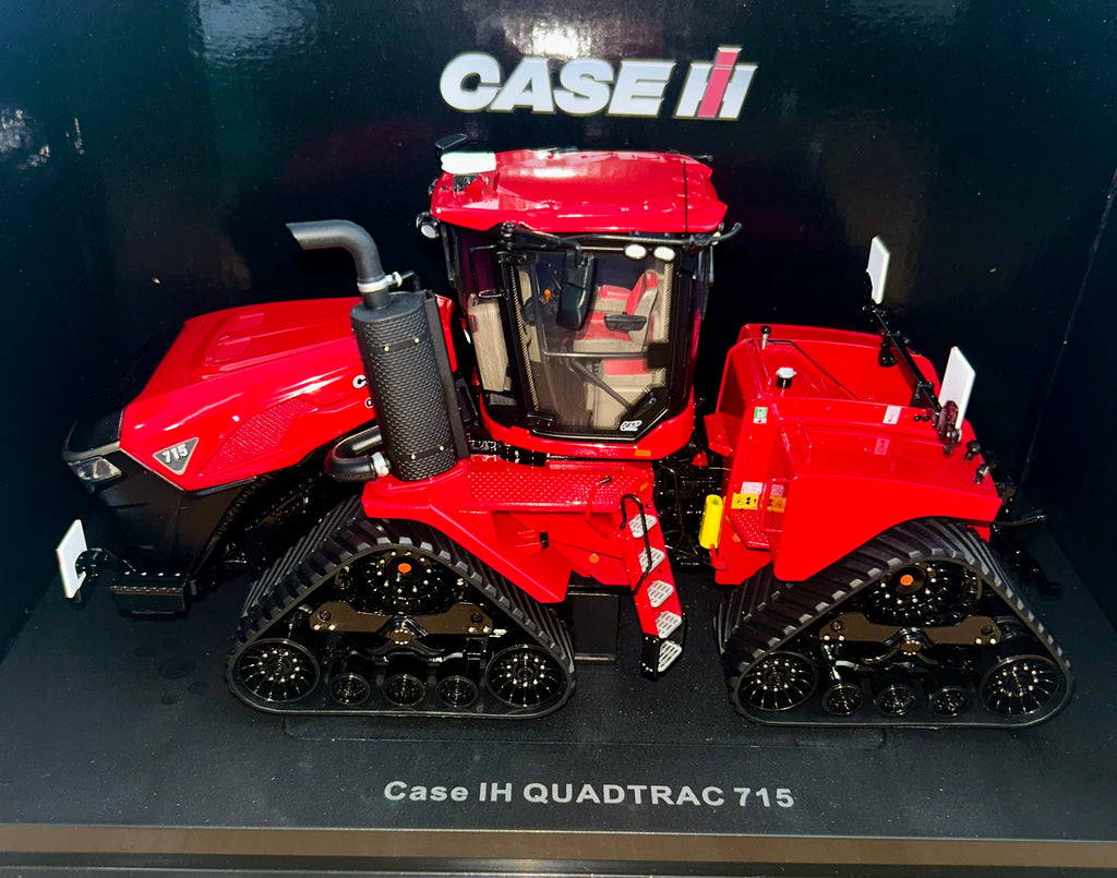 UNIVERSAL HOBBIES CASE IH QUADTRAC 715 1.32 SCALE