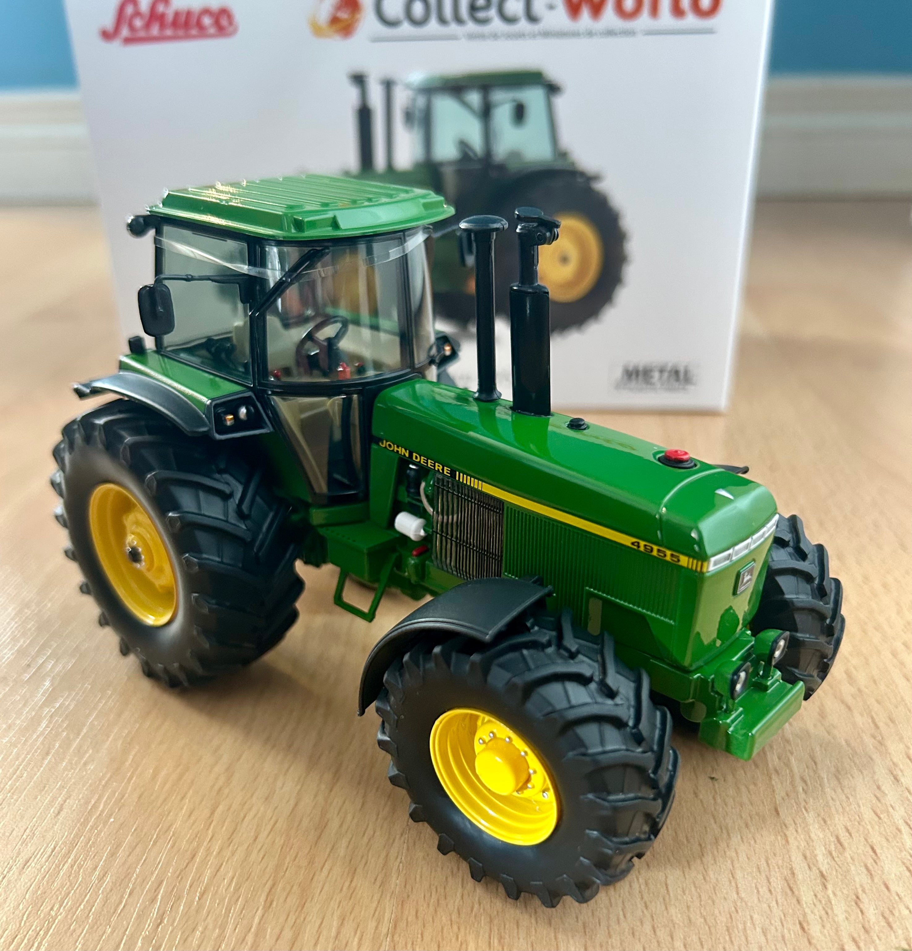 SCHUCO 1:32 SCALE JOHN DEERE 4955 TRACTOR - LIMITED EDITION