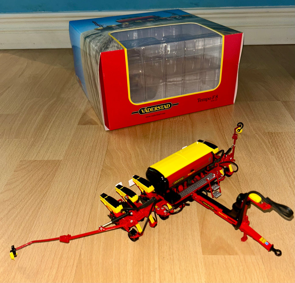 USK Vaderstad Tempo F8 Drill - 1:32 New/Mint